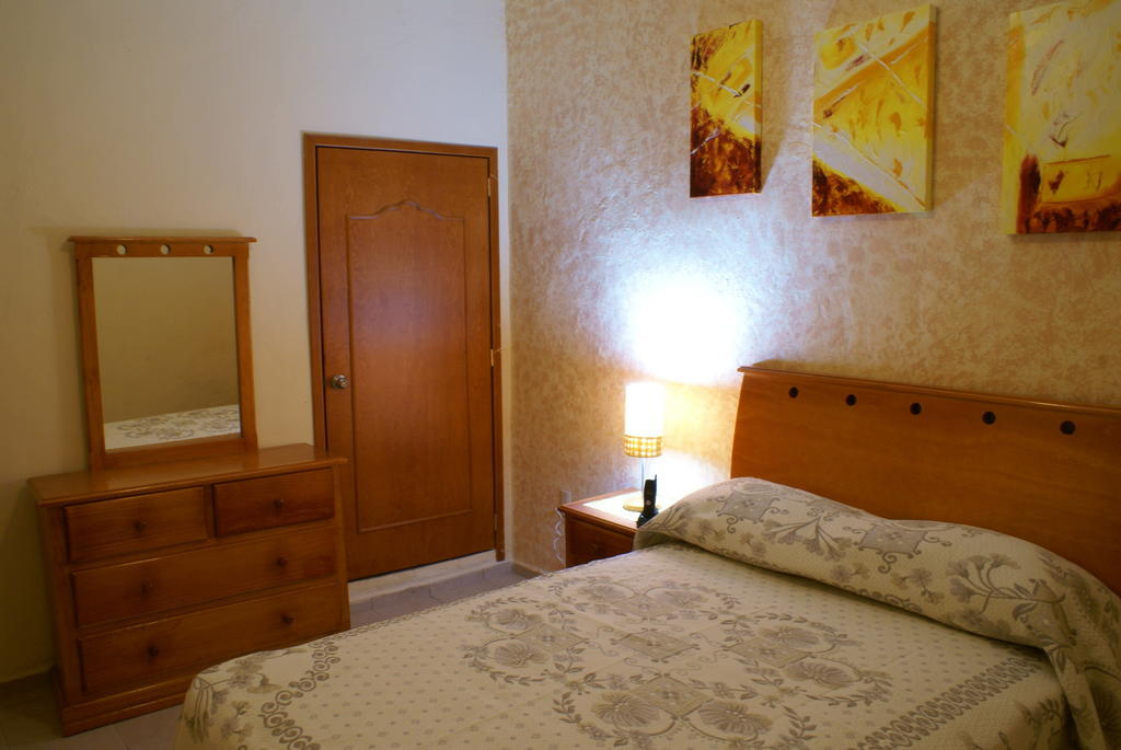 Residencia Los Angeles Bed & Breakfast Guadalajara Rom bilde