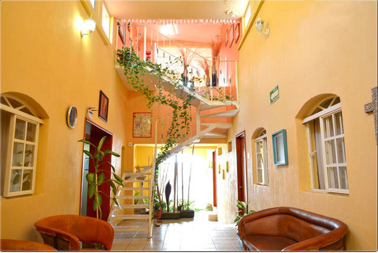 Residencia Los Angeles Bed & Breakfast Guadalajara Eksteriør bilde